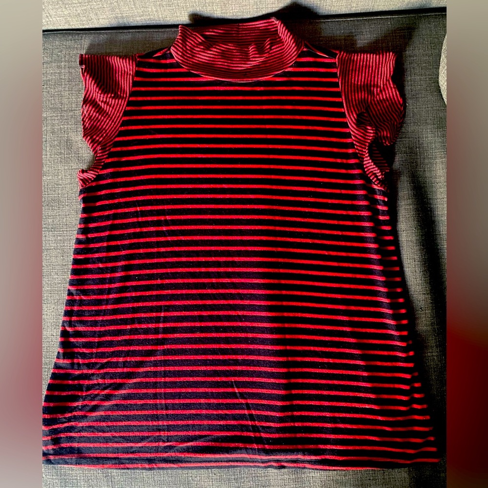 Loft short sleeved blouse